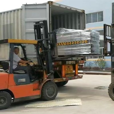 Four Vulcanizers, One Heavyweight Press and One Lightweight Press for Our South African Customer